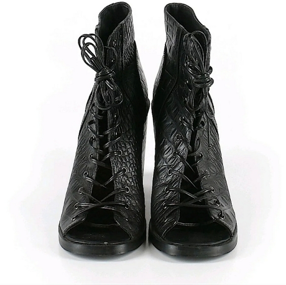 Finders Keepers-Free People Black ankle booties - Picture 2 of 6